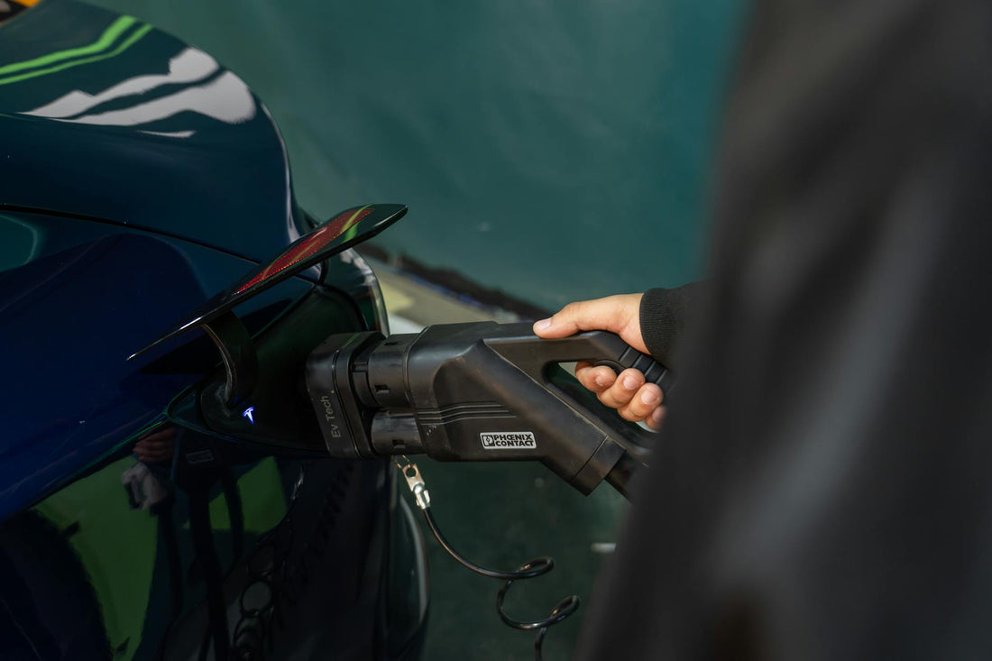 The Retractable Cord Reel Problem Brampton Auto Service Shops Are Quietly Dealing With Every Winter