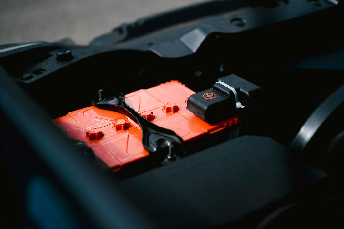 DXAEPS14-Type2 1400A Portable Jump Starter Review: Ontario Service-Bay Field Test