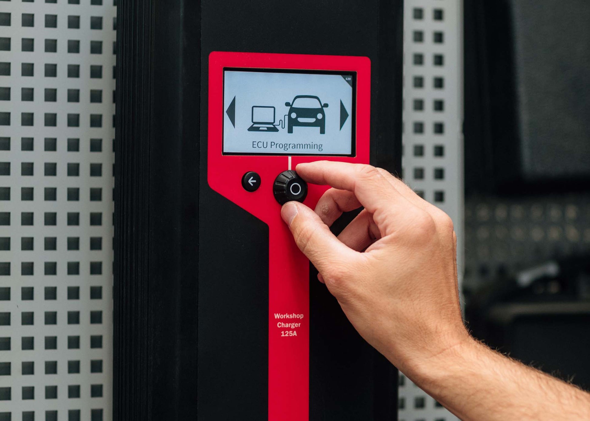 Defa Professional Automotive Workshop Charger - ESN Tools
