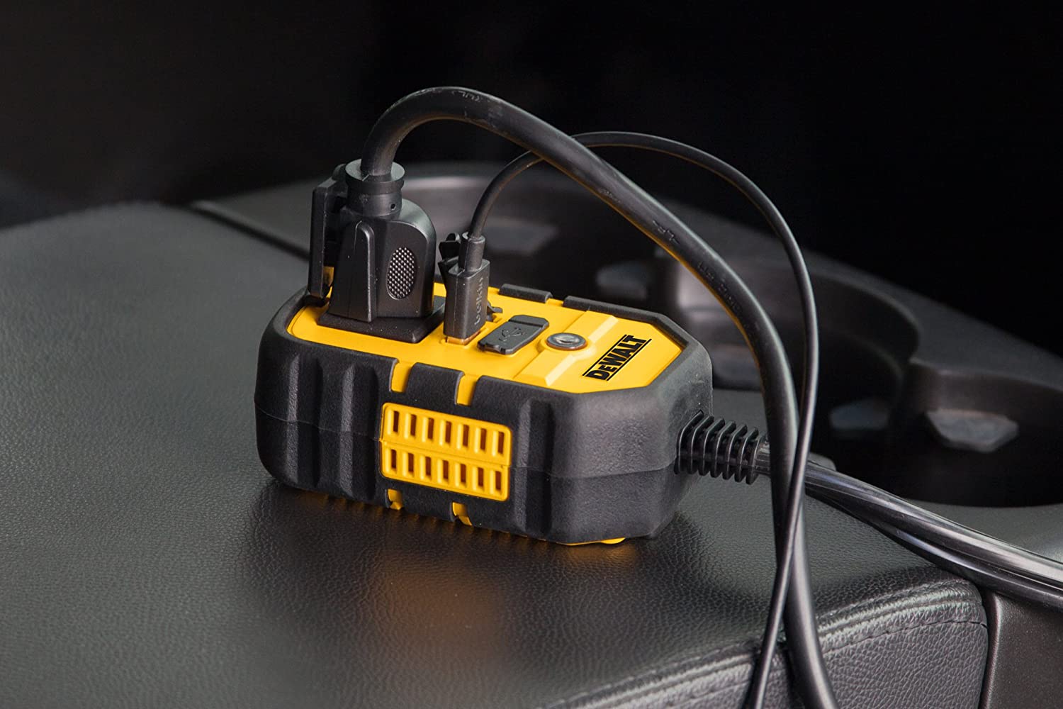 DEWALT 1000-Watt Portable Car Power Inverter with Triple USB Ports  DXAEPI1000 - The Home Depot